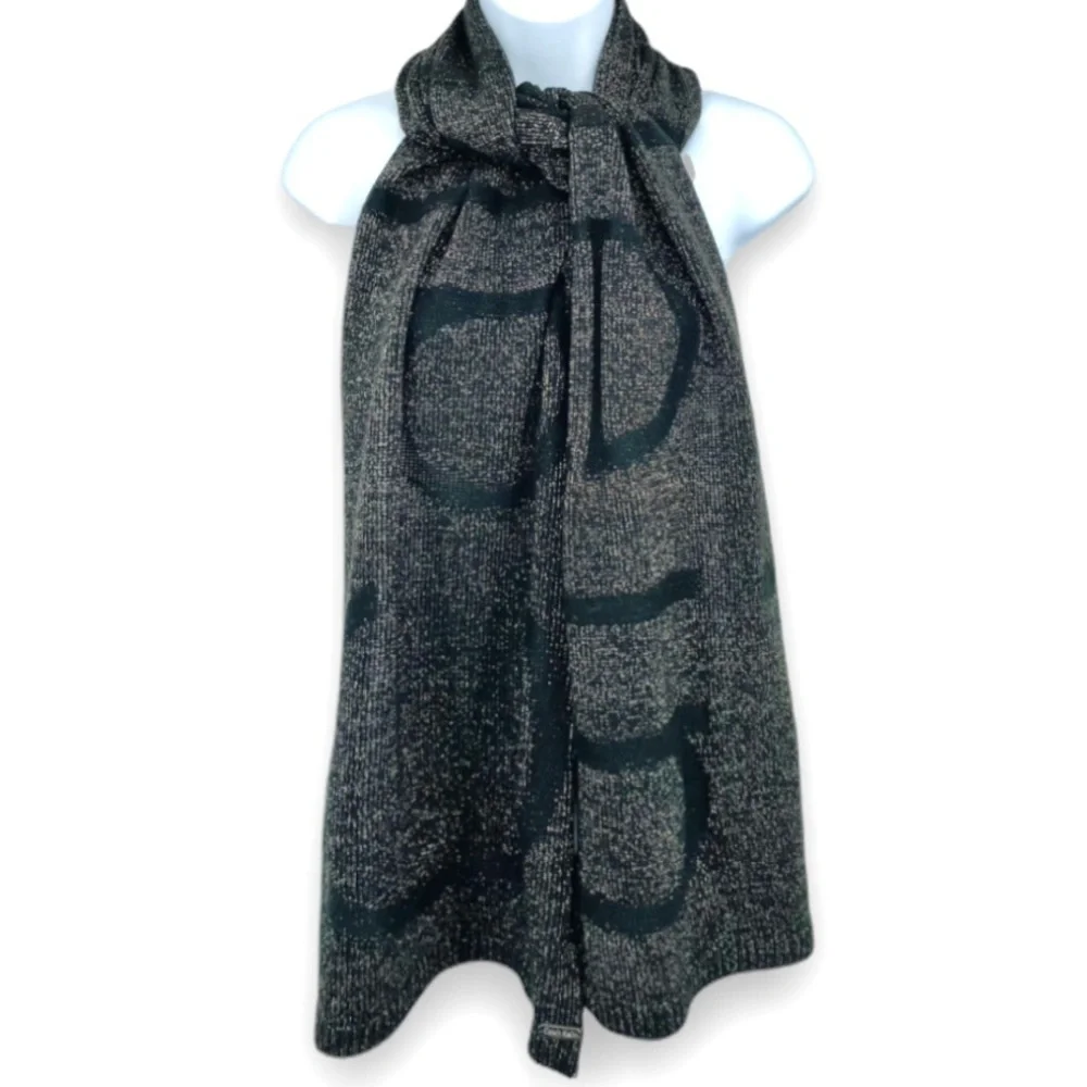 90’s Calvin Klein LOGO WOVEN scarf in black gold silver metallic knit embossed